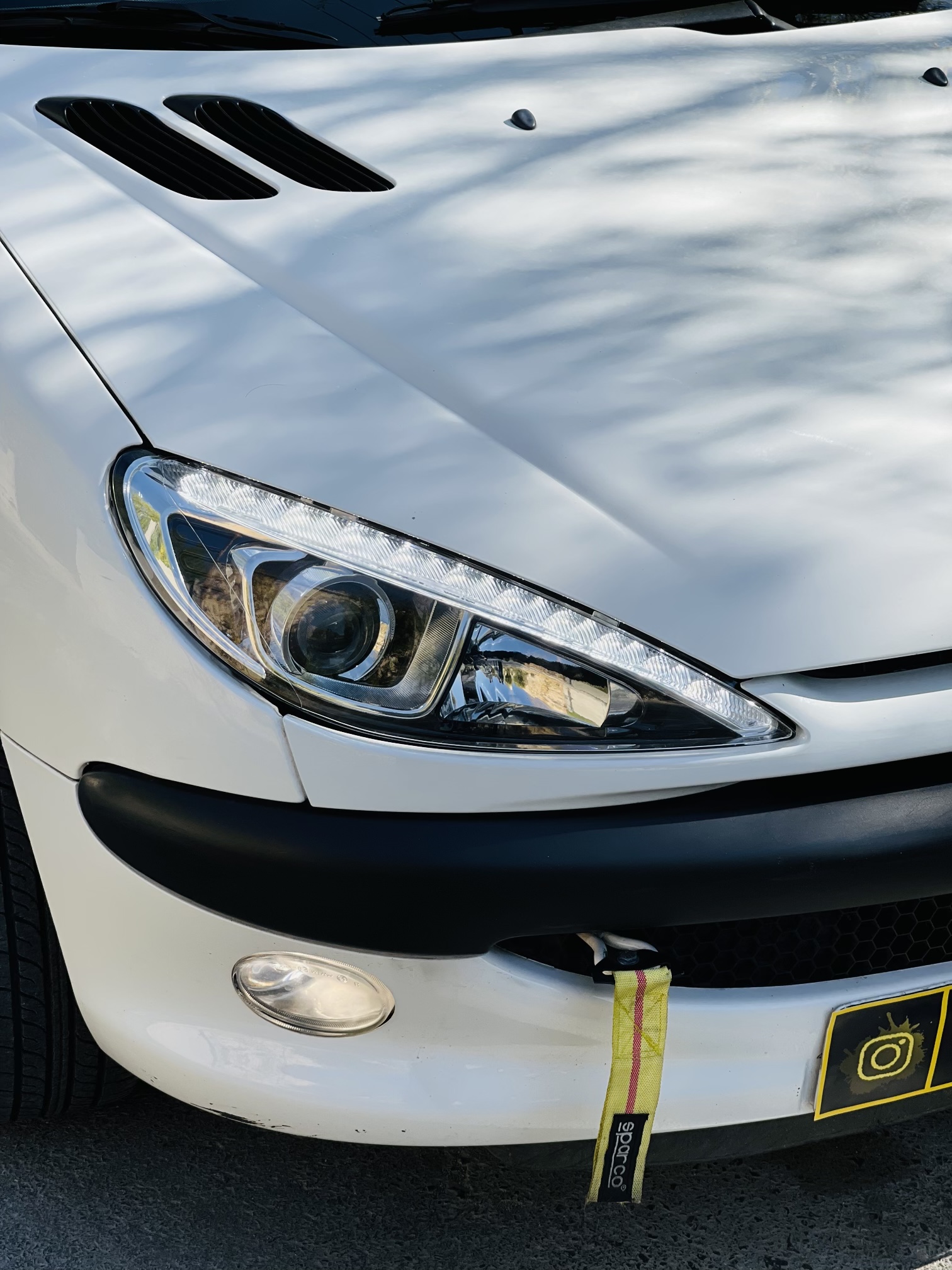 چراغ جلو پژو ۲۰۶ طرح ۲۰۷ - یک سال ضمانت تعویض